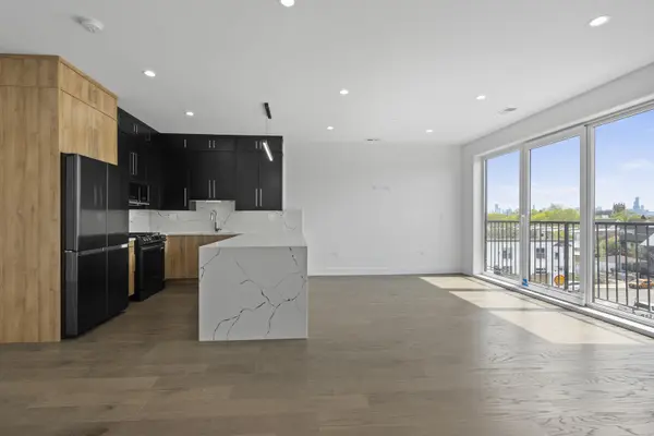 3008 W Belmont AVE #3, Chicago, IL 60618