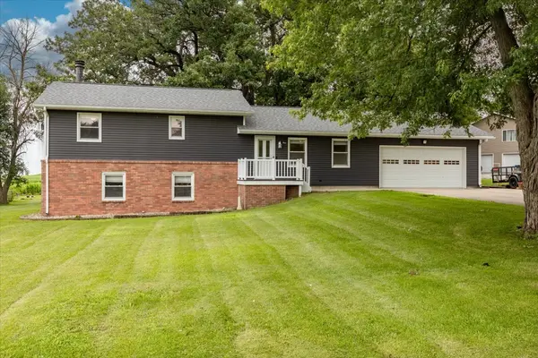 1 Fraher DR, Odell, IL 60460
