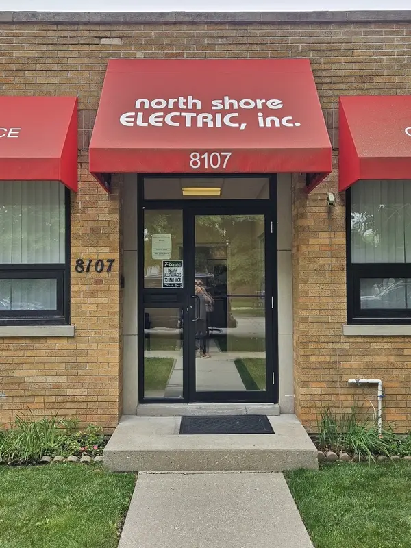 8107 Ridgeway AVE N, Skokie, IL 60076