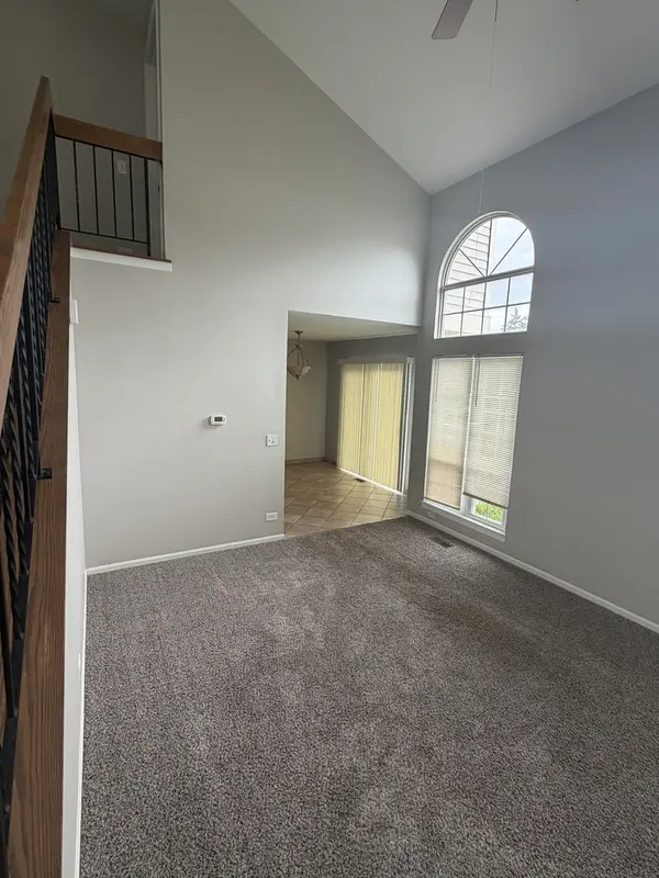 902 Sturnbridge CT, Schaumburg, IL 60173
