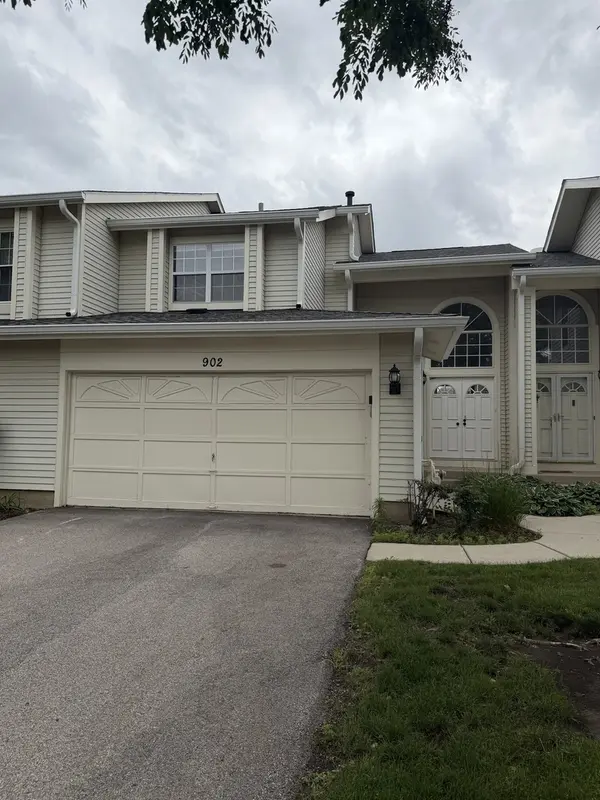 902 Sturnbridge CT, Schaumburg, IL 60173