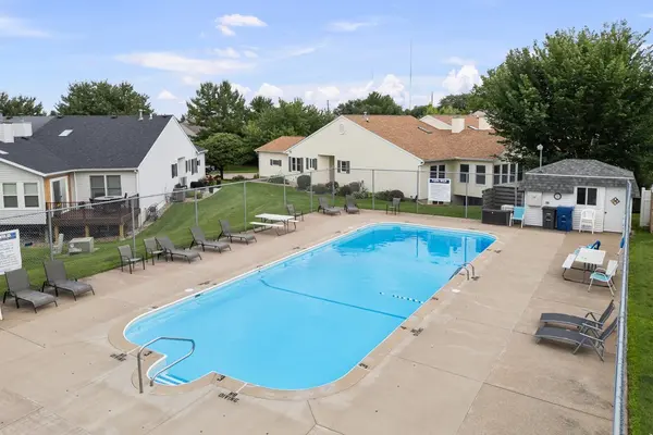 3964 Partridge CIR, Bettendorf, IA 52722
