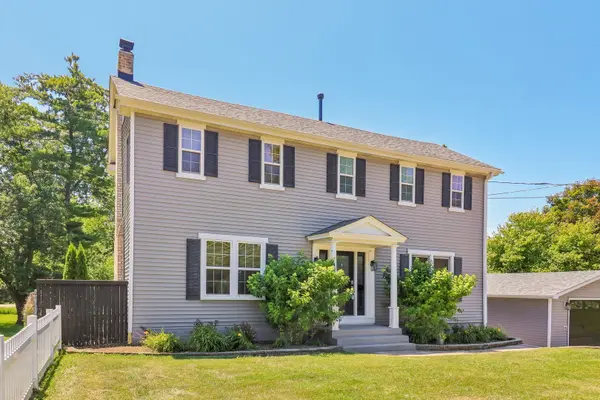 4103 Old Grand AVE, Gurnee, IL 60031