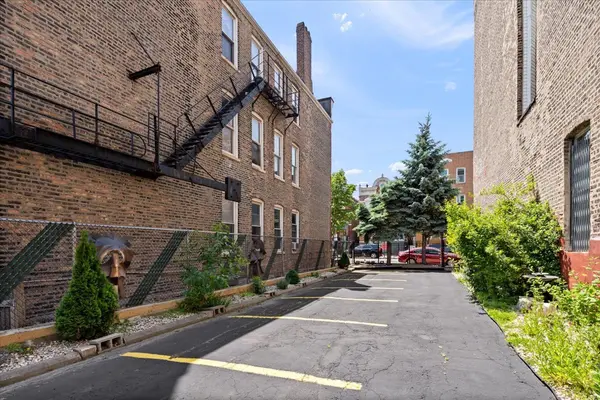 1907 S Loomis ST, Chicago, IL 60608