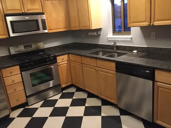 1933 Song Sparrow CT, Schaumburg, IL 60173