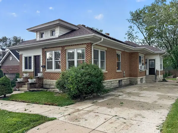 427 Grant ST, Lemont, IL 60439