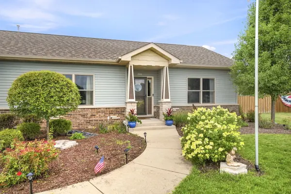 710 Pheasant LN, Coal City, IL 60416