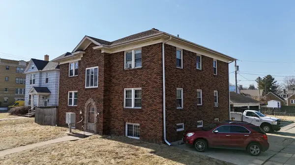 2612 N Harrison ST, Davenport, IA 52803