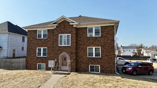2612 N Harrison ST, Davenport, IA 52803