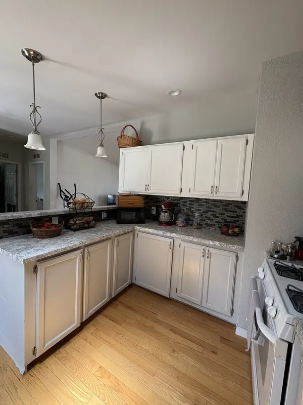 127 Cardinal LN, Sandwich, IL 60548