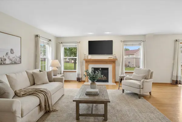 1109 Grass Lake DR #1109, Fox Lake, IL 60020