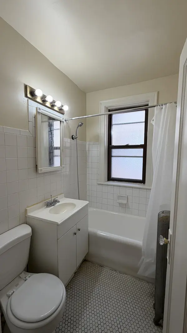 5304 W Potomac AVE #1, Chicago, IL 60651
