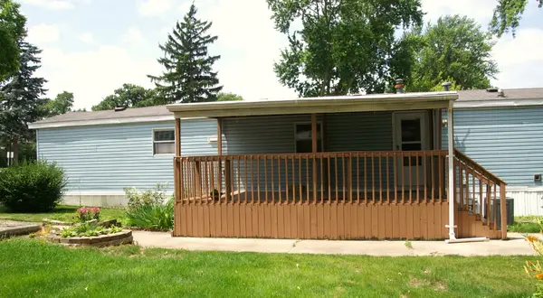 1332 Douglas AVE #84, Montgomery, IL 60538