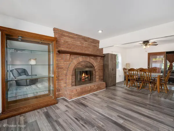 29W255 Lester ST, West Chicago, IL 60185