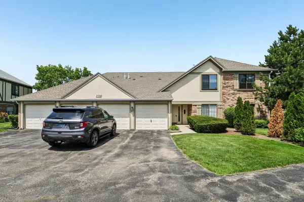 1728 N Emerald Bay #4, Palatine, IL 60074