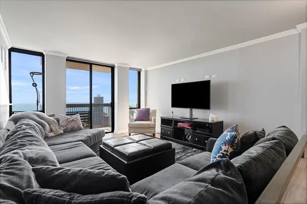 1660 N La Salle ST #4003-05, Chicago, IL 60614