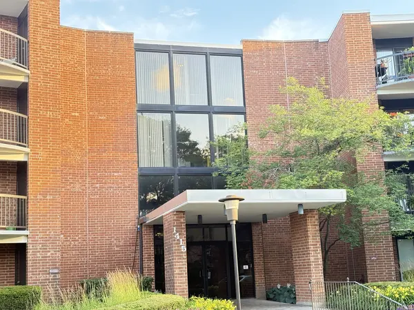 1415 E Central RD #203A, Arlington Heights, IL 60005