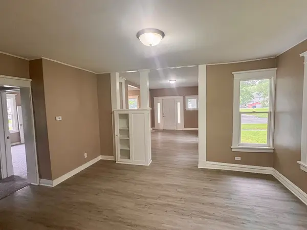 396 S Rosewood AVE, Kankakee, IL 60901