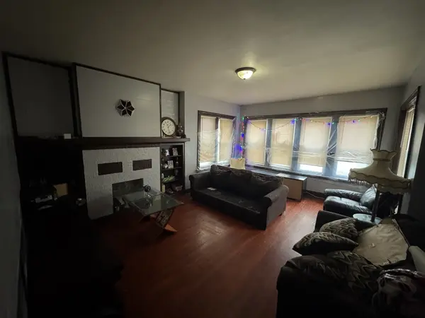 8047 S VERNON AVE, Chicago, IL 60619