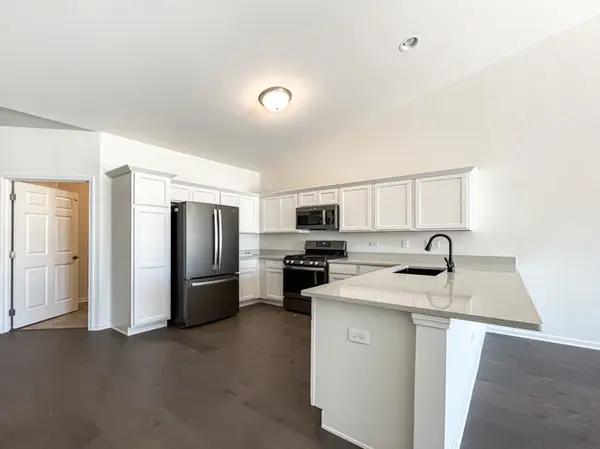 453 RIDGE LN, Bolingbrook, IL 60440
