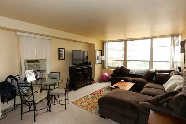 3950 N LAKE SHORE DR #1012C, Chicago, IL 60613