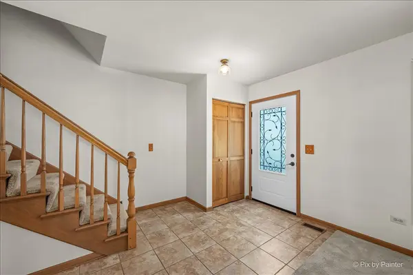 221 Foxmoor RD, Fox River Grove, IL 60021