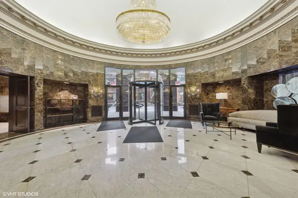 10 E ONTARIO ST #4103, Chicago, IL 60611