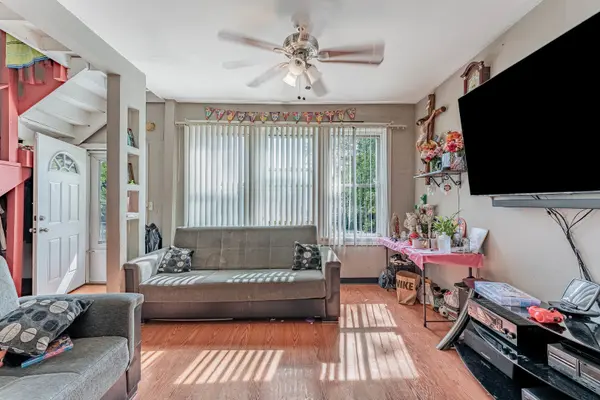 4950 S Marshfield AVE, Chicago, IL 60609