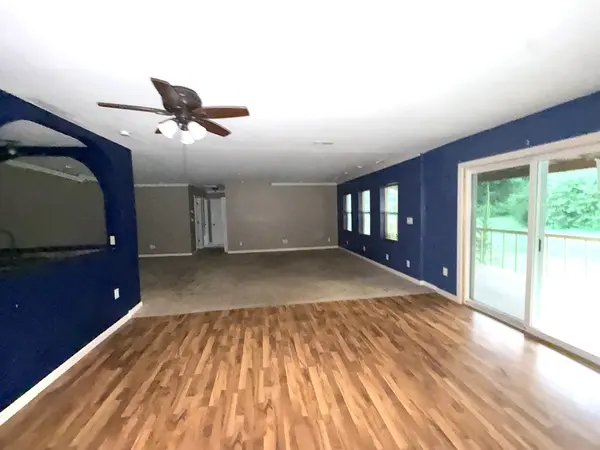 802 North RD, West Frankfort, IL 62896