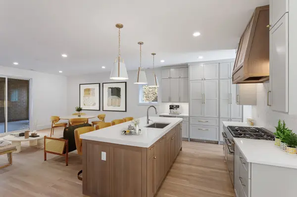 3740 N Racine AVE #2, Chicago, IL 60613