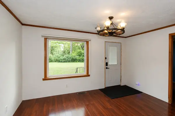 403 Maplewood DR, Lakemoor, IL 60051