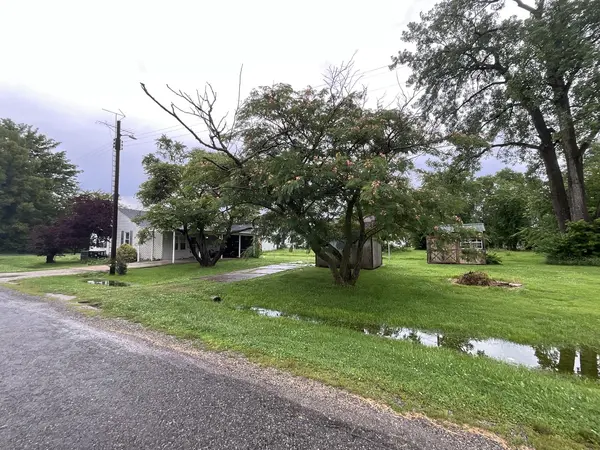213 Maple ST, Odin, IL 62870