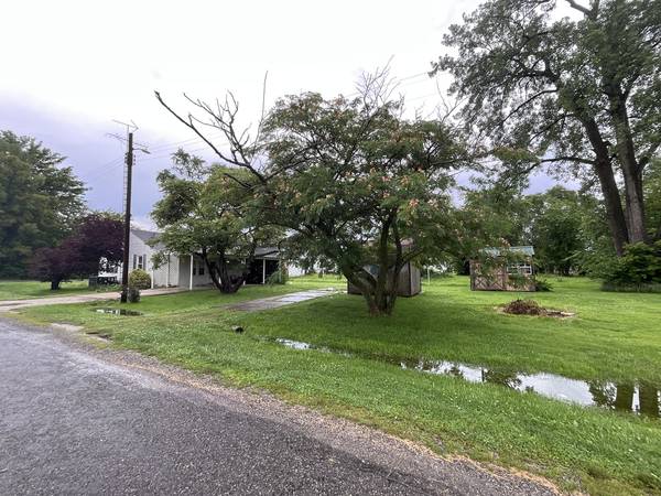 213 Maple ST, Odin, IL 62870