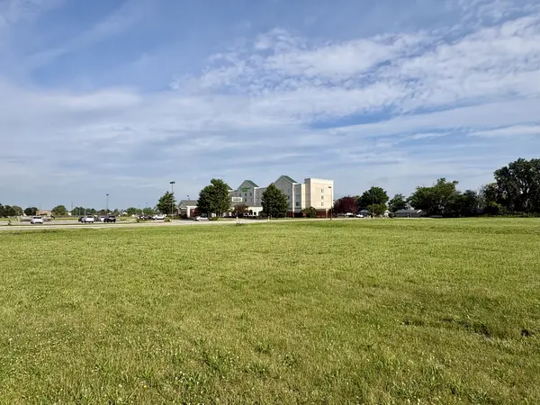 475 Riverstone Pkwy, Kankakee, IL 60901