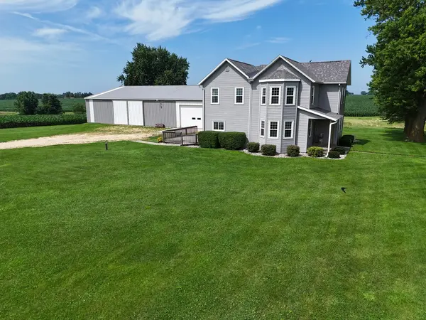 312 E Buckeye RD, Dakota, IL 61018