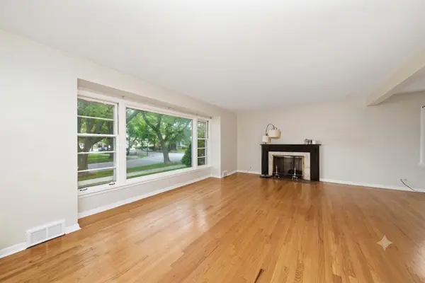 11659 S Maplewood AVE, Chicago, IL 60655