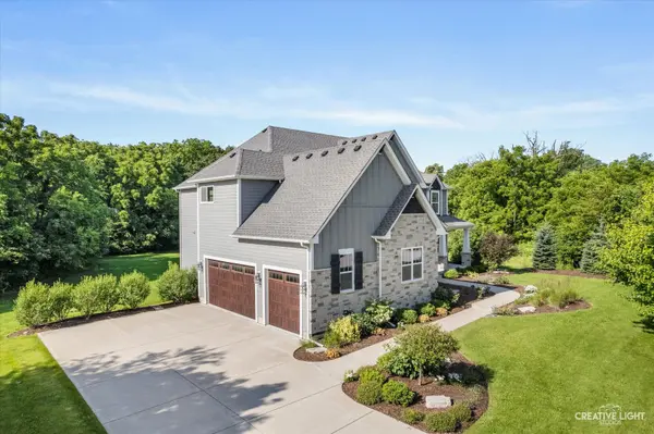 7206 Fitkins DR, Oswego, IL 60543