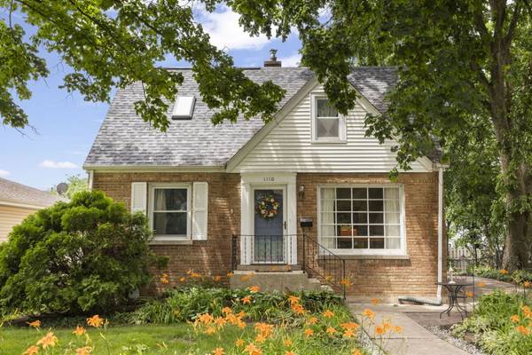 1110 N President ST, Wheaton, IL 60187