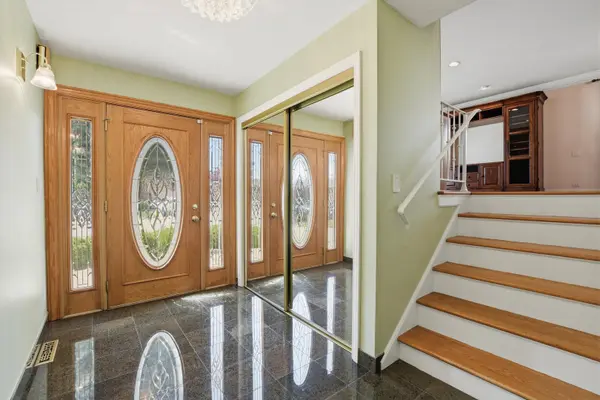 8238 W Balmoral AVE, Chicago, IL 60656