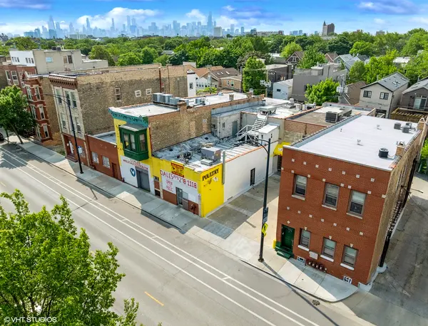2135 W Armitage AVE, Chicago, IL 60647