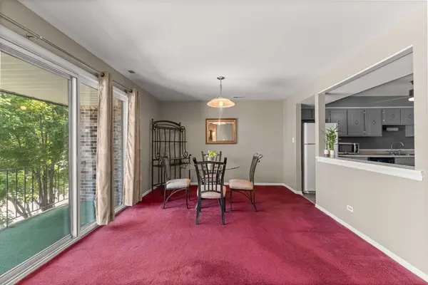 9122 S Pulaski RD #2E, Oak Lawn, IL 60453