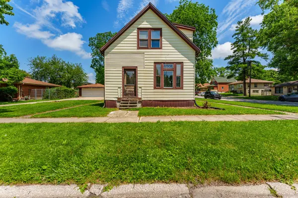 1938 Grove ST, Blue Island, IL 60406