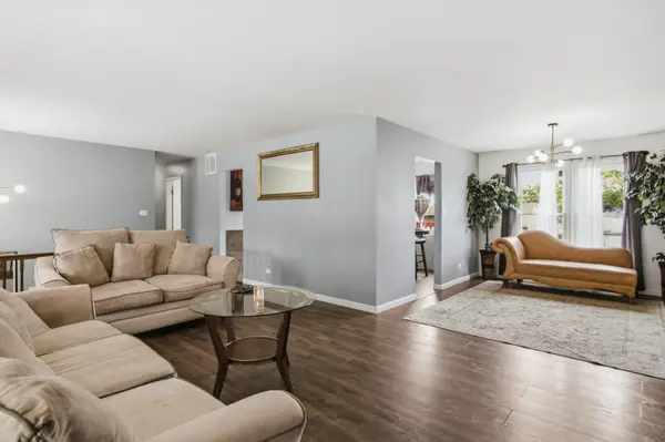 17731 Arlington DR, Country Club Hills, IL 60478