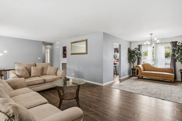 17731 Arlington DR, Country Club Hills, IL 60478