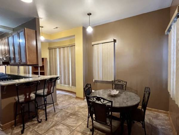 Address not disclosed, Chicago, IL 60624