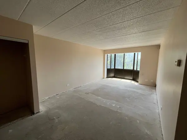 606 E Woodland Park AVE #306, Chicago, IL 60616