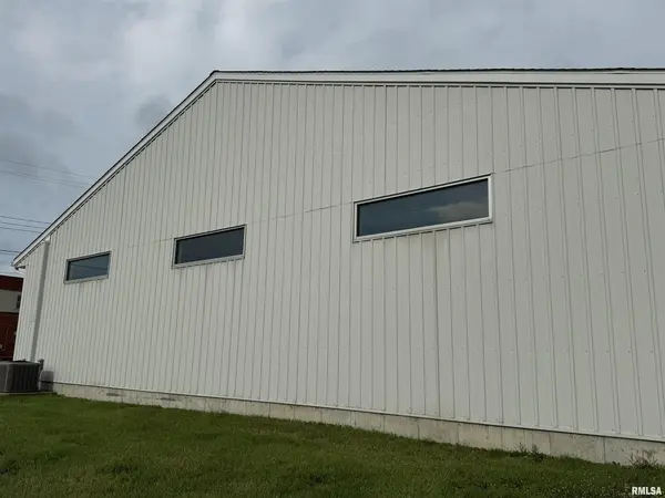 1215 W JACKSON ST, Macomb, IL 61455