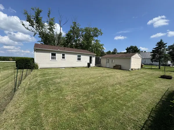 511 N Main ST, Atwood, IL 61913
