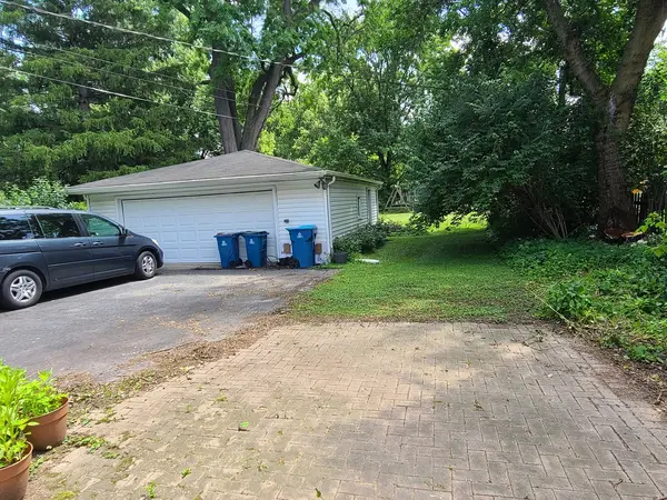 5239 Cumnor RD, Downers Grove, IL 60515
