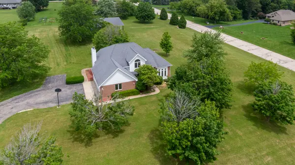 2302 English Prairie RD, Spring Grove, IL 60081